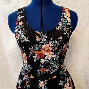 Jessica Simpson Size Sm Dress NWT